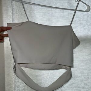 Good condition, white top, size M.
